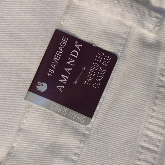 New, Gloria Vanderbilt, white denim pants, size 18 - Picture 4 of 5